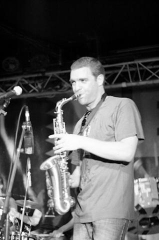 NewMorning-2008-COSMOPOLICE-13.jpg