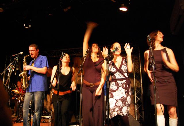 NewMorning-2008-COSMOPOLICE-149.jpg